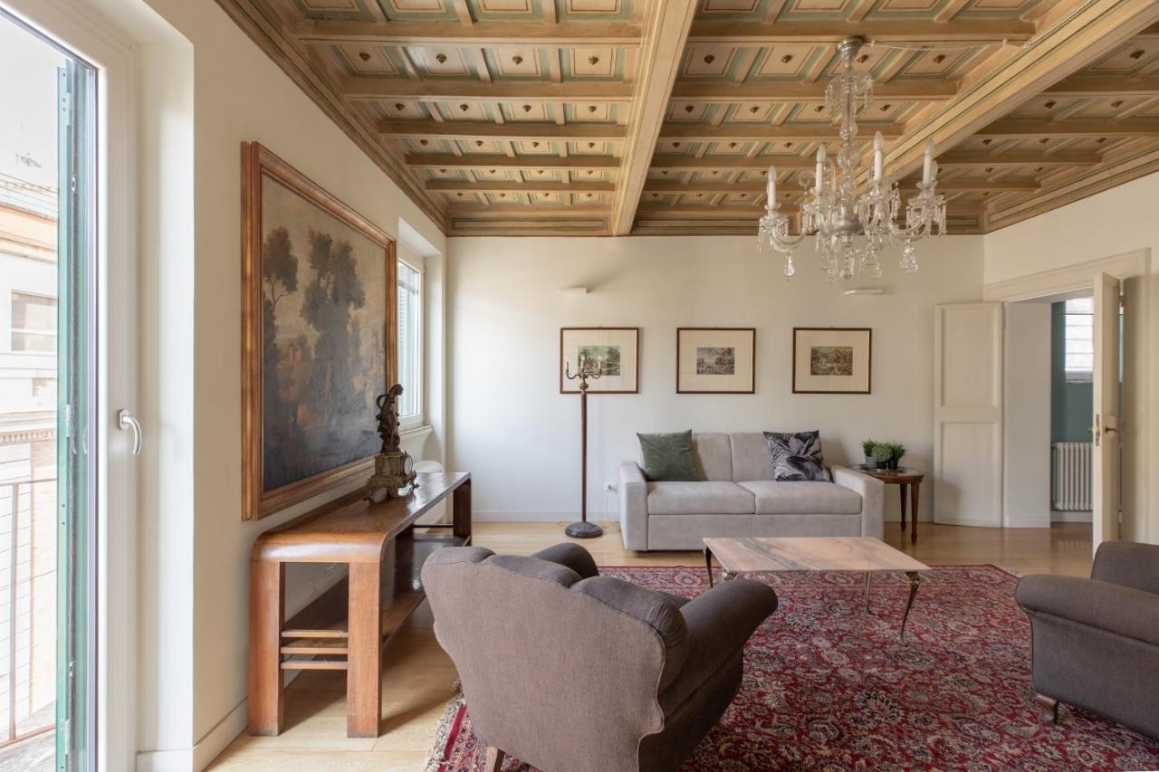 Iflat Amazing Apartment With Terrace In Monti Rome Exterior photo