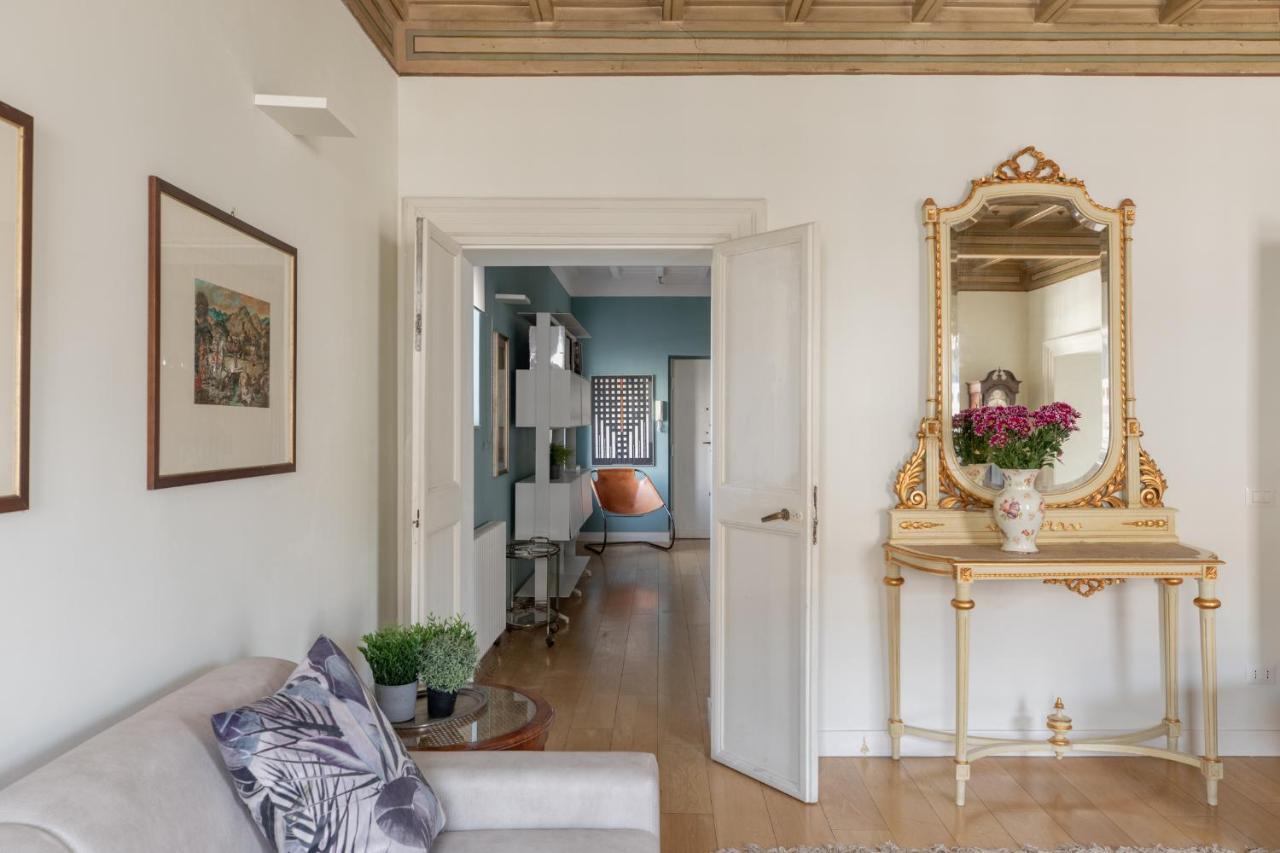 Iflat Amazing Apartment With Terrace In Monti Rome Exterior photo
