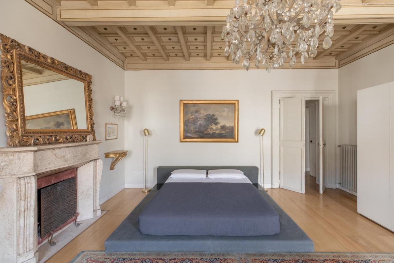 Iflat Amazing Apartment With Terrace In Monti Rome Exterior photo