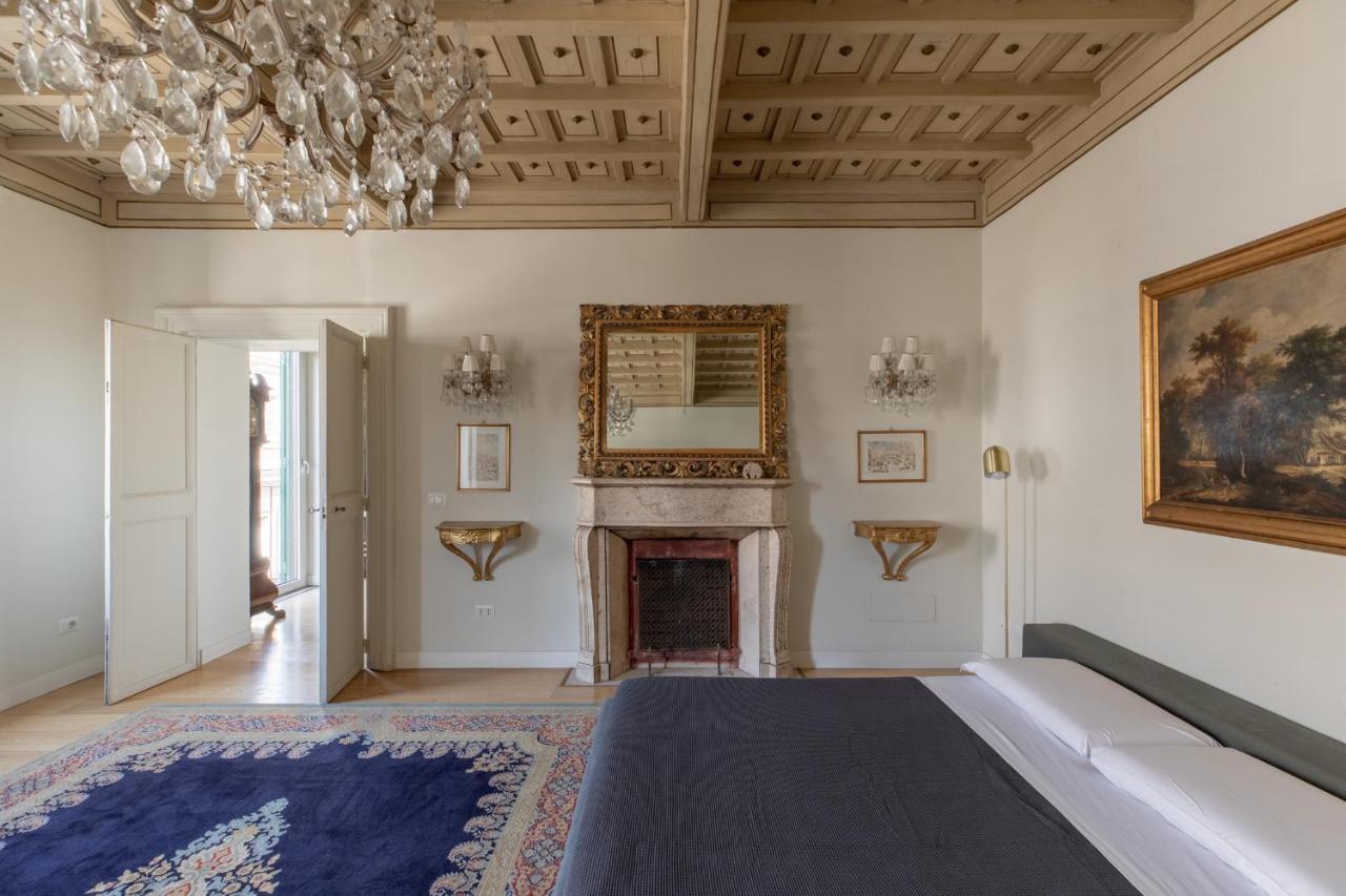 Iflat Amazing Apartment With Terrace In Monti Rome Exterior photo
